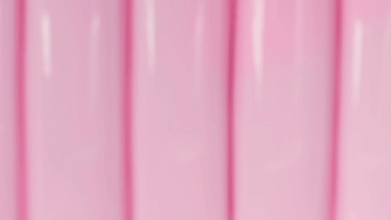 porcelainpastelprincess:It’s national pink day 😋💖