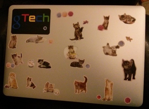 tumbledore-:  nbhcannibal:  my dad is a senior software engineer at Googlethis is his work laptop he takes it to company meetings I’ve been told he has received many compliments  Marry him.