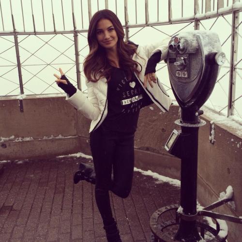 Lily Aldridge braving the NYC weather to promote the VSFS