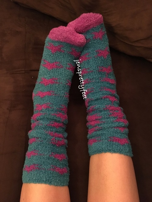 jensprettyfeet: These socks I got for Christmas last year #feet #foot #socks #jensprettyfeet #soles 