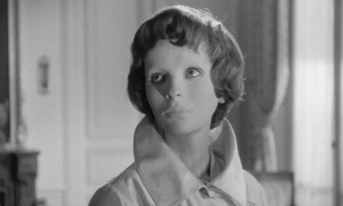 orwell:Édith Scob, Les yeux sans visage (1960)  Édith Scob, Holy Motors (2012)