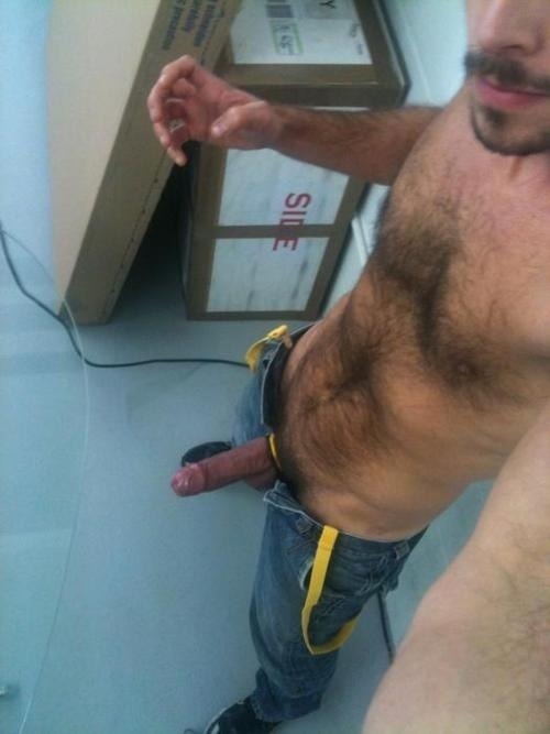 dirtygaymedia:  sexy otter, would love to get bred by him