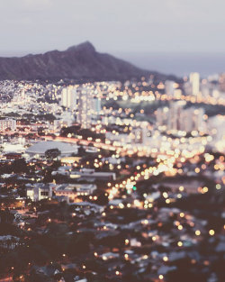 leebeeloves:  island skyline. 