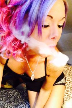 erotic-maryjane:  ilovehellokittyandweed: