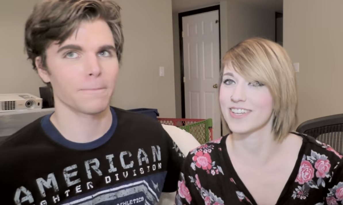 Call out blog for Onision and others. — Laineybot Couple Video Closings I