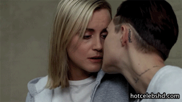 hotcelebshd:  More of them: Ruby Rose &amp; Taylor Schilling 