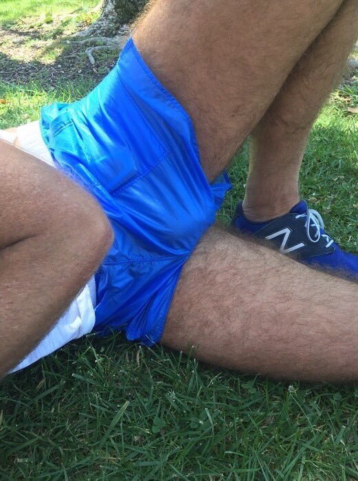 alanh-me:  49k+ follow all things gay, naturist and “eye catching”   