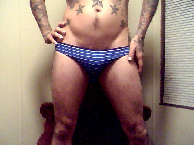 messypants66:old webcam shots…blue striped pantypoop…  incredibly sexy