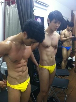 hbst3901:  sgstarboys:  Checking him out? :p ✭  LOL