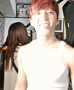 misavalentine:  kebeans: soohyun’s adorkable laughter + arm muscles for inmyownfiction