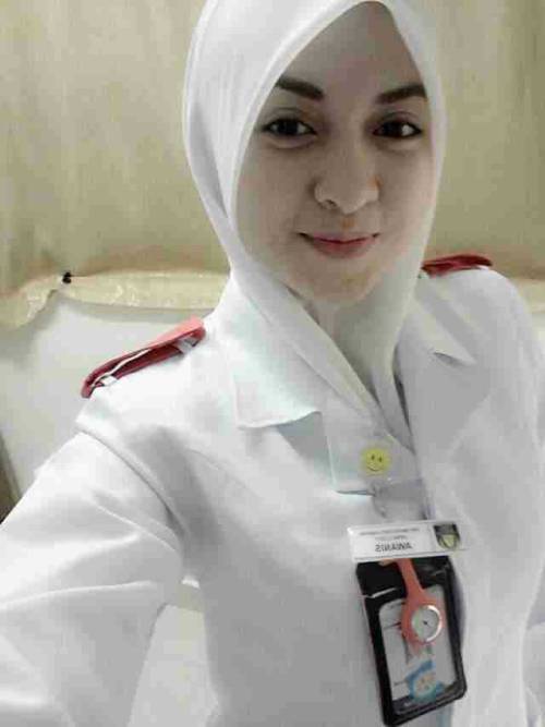 mohdkhairulfaizal: yeschorz: 1 malam rm500 Nurse taiping Ade num contact or id dia?