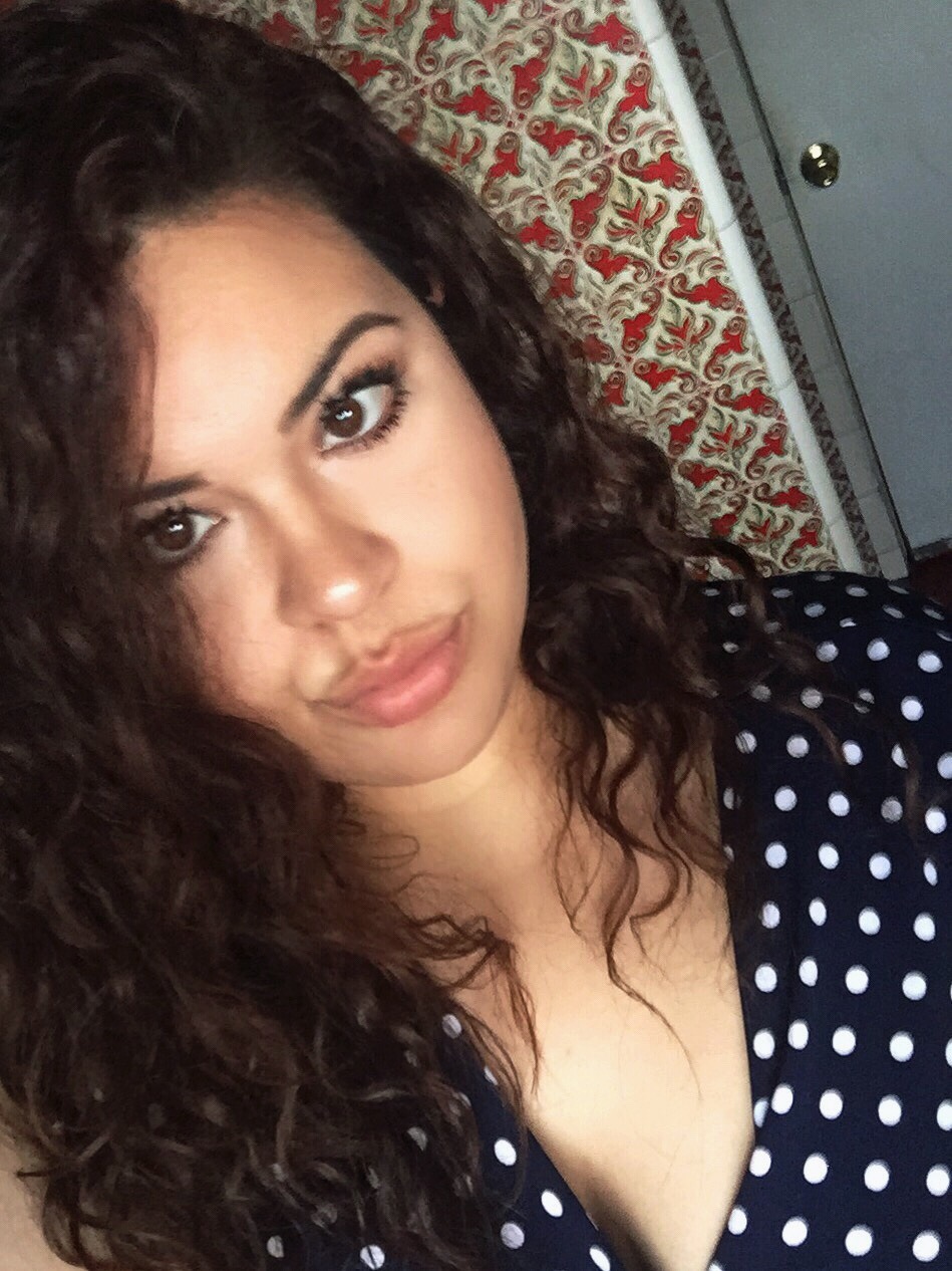 nalgaemoji:  always got hair in my face