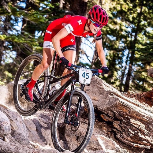 bikes-bridges-beer: @kateplusfate keeps the #StarsAndStripes at U23 XC #USNats. She’ll wear continue