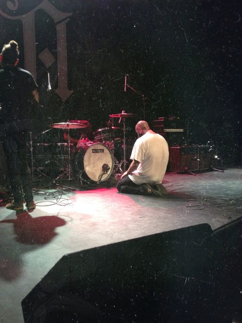 aw0rldinsideofme:  This picture means so much to me 