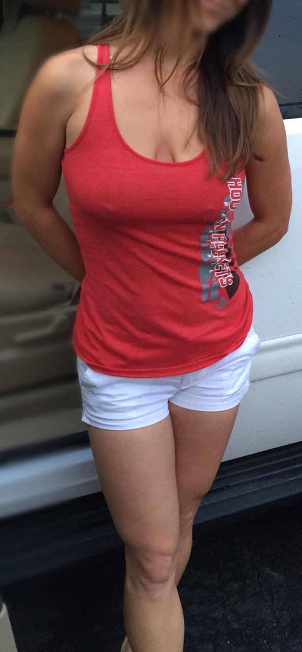 couple-living-a-fantasy:  The wife and I had a chance to go cheer on our rockets