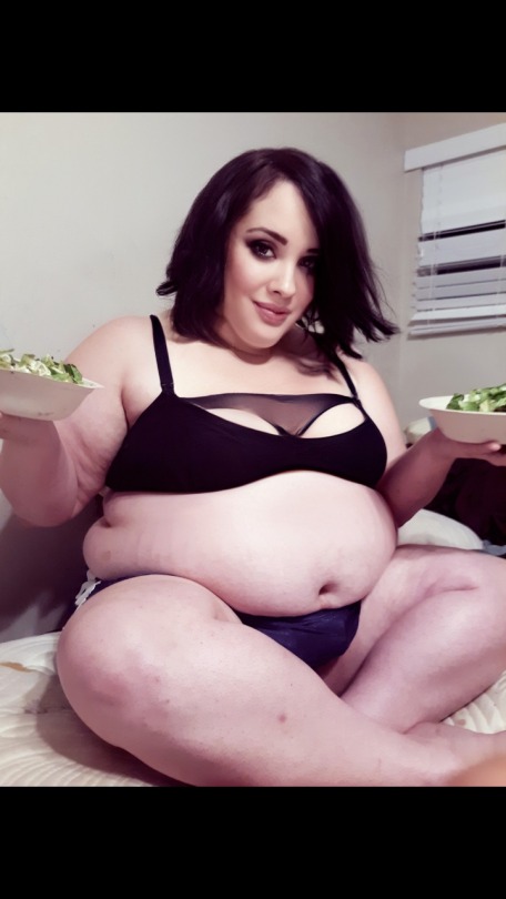 gainer-girlfriend-deactivated20:Look at my belly grow into a handy table! Thank you again for my 11,000 calorie dinner!#gainer #feedee #feeder #bbw #feedist #bigbelly #bigboobs #bigbutt #sexpositive #thick #thickgirl #fat #fatgirl #chubbygirl #chubby