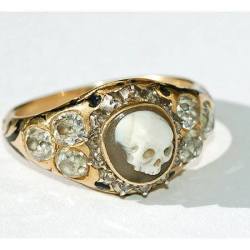 Blackpaint20:  Golden Skull Ring, 18K Gold With A Carved Agate Skull Surrounded By
