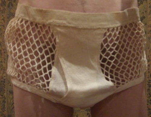 briefsvests:Crown Colony string briefs