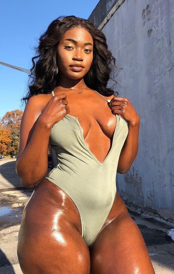 Queens-Goddesses-Vixxxens-Deact: