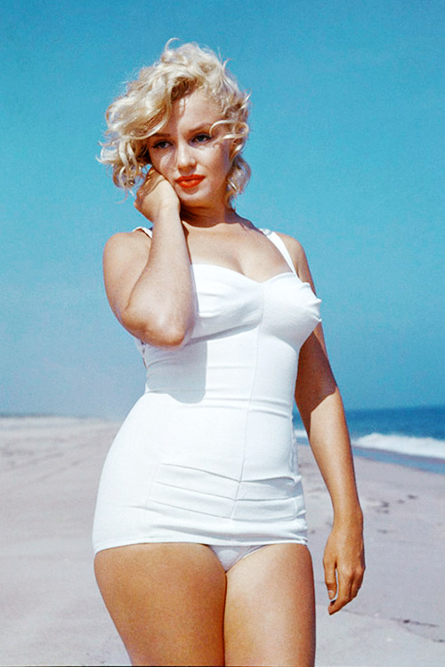 XXX Marilyn Monroe photographed by Sam Shaw, photo