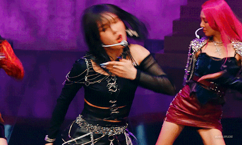 WENDY | Step Back