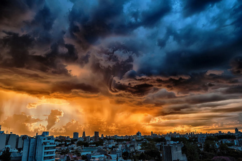 thekhooll:  CityScapes Manuel Savariz Santos  ………………….Look to the skies……