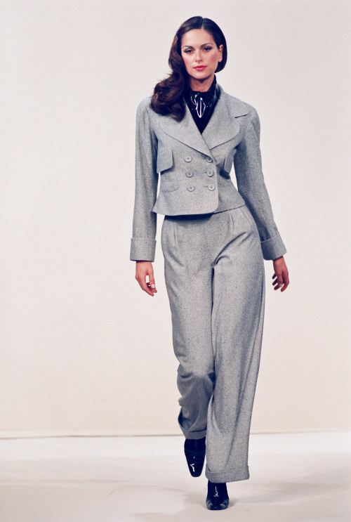 arianavscouturevault:  Balenciaga Ready-To-Wear Spring/Summer 1995.Model: Tasha de Vasconcelos