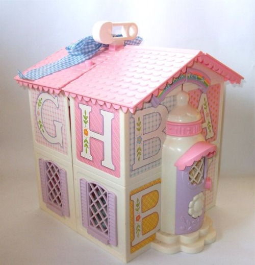 pinkibinki: Omg this is sooo cute I wannnnt it!!