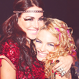 thefronckowiakblog-blog:  “Fofocas são só fofocas. A verdade é: Luazinha amo Você, minha leoa!!!! ;***” “meleeex! ;)” “Eu amo minha amiga Lua” “Meleca”  