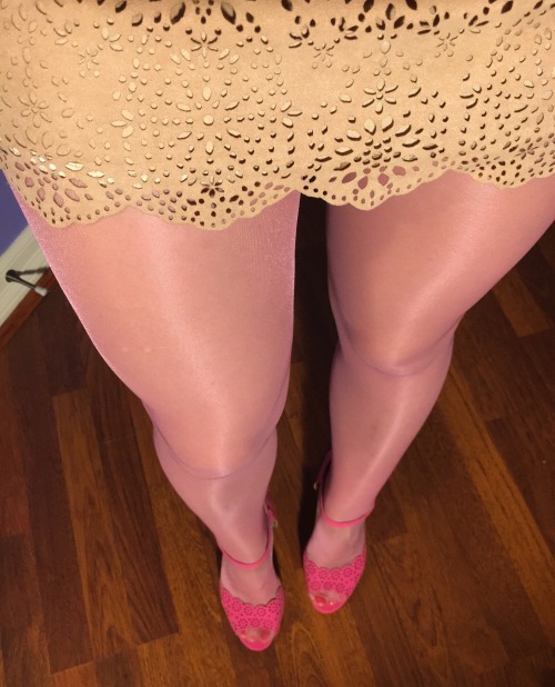 tightsxbabe: pink pink pink Outstanding tightsbabe