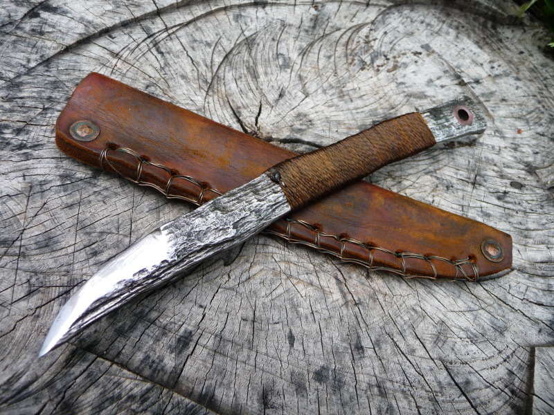 ru-titley-knives:  Post Apocalyptic scavenge Fang .    I made this up from a lump