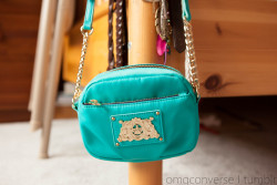 omqconverse:my mom bought me a Juicy Couture purse. ily mom&lt;3