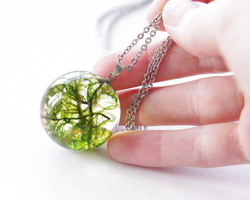 catslock: wacky-thoughts: Real moss globe necklace by UralNature everything on this site is beautifu