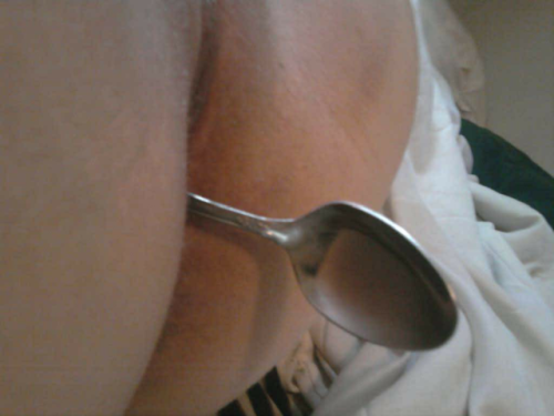 stuffmyholesxxx:Thanks for the insertion compilation submission Great variety of items in her pretty
