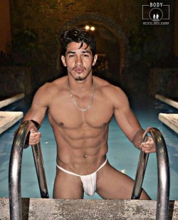 chicosguaposlindos:  Jorge Chino Cruz