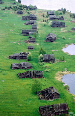 abandonedandurbex:  Abandoned Russian village. Karelia, 2009 [800x1237]Source: http://i.imgur.com/kcLrbe0.jpg