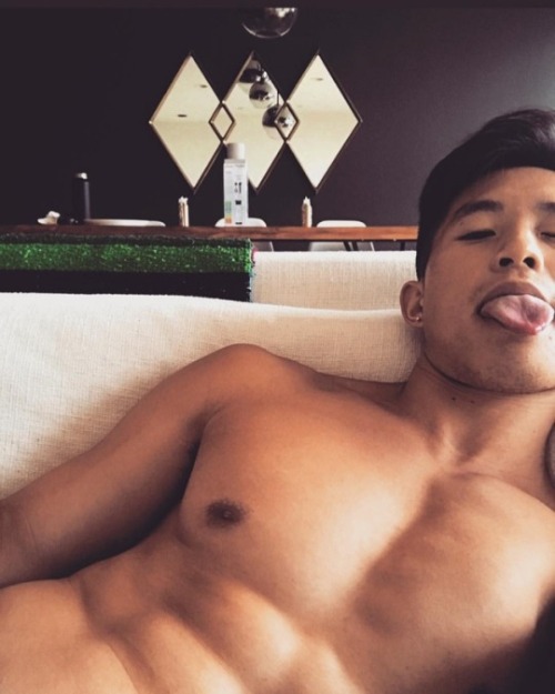 asian-bois: sg-twinkboy: sgfappingboy: erectionary: Notti boy.  Hot damn Oh wow hes the whole packag