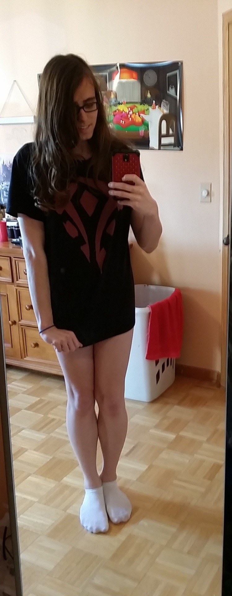 danisandcream:  Random mirror selfie. That is all :3