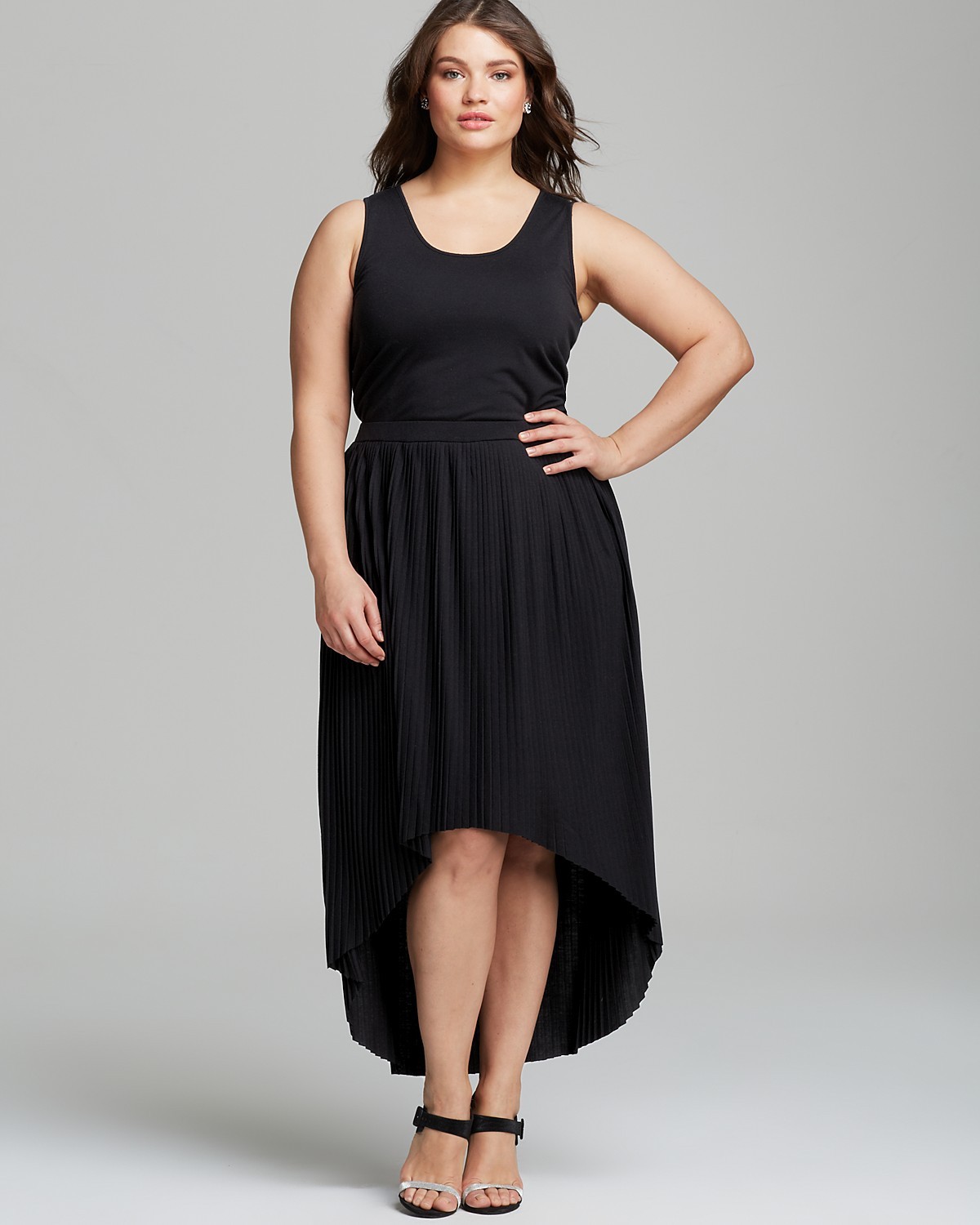curveappeal:  Tara Lynn for Bloomingdales  38 inch bust, 34 inch waist, 46 inch hips