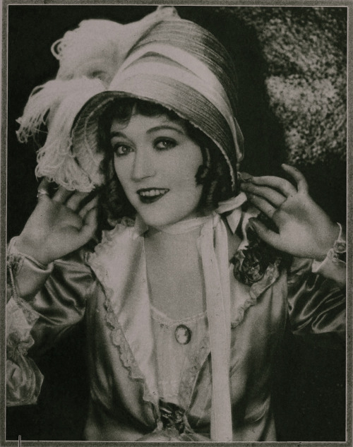 Marion Davies, 1927Ruth Harriet Louise :: Marion Davies in ‘Quality Street’. Photoplay m