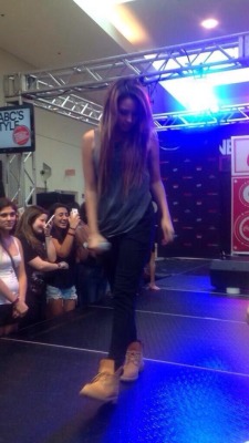 villegas-news:  Jasmine performing in Orlando