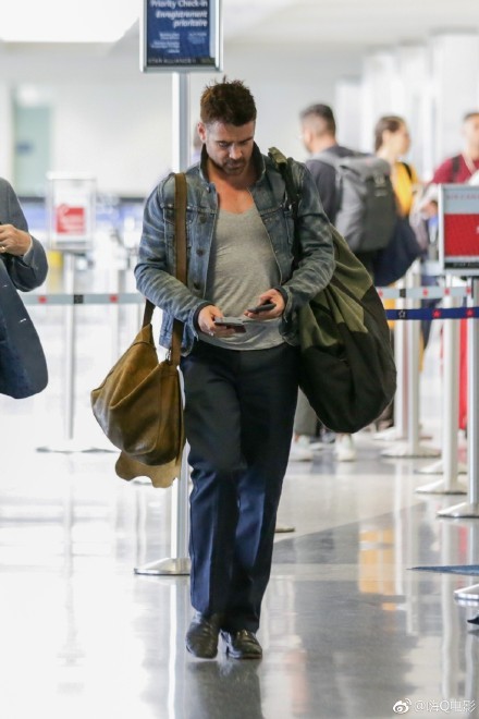 colinfarrellbreaking: Colin Farrell at LAX. 9/8/18H/T 