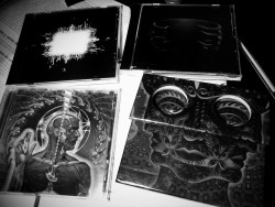 deadstruction:  is impossible listening to Tool while studying, i prefer just listening.