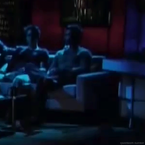 ca-mi-lla:  ryvetted4:  meanwhile before the show started..  Hobrien hand-holding! (◡‿◡✿)