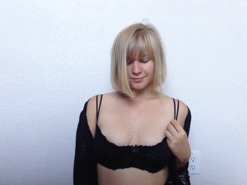 sexual-feelings:  Mornings. avagabondgirl 