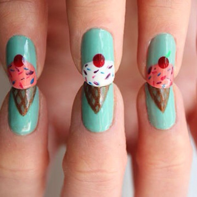 trendingly:  17 Incredibly Detailed Nail Art Designs That Nailed It 