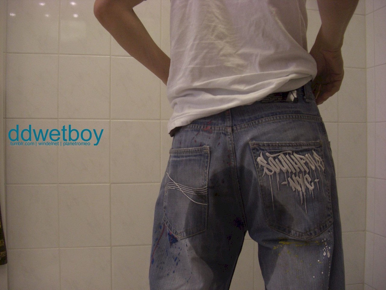 ddwetboy:Oh oh, it’s not good without diapers for me.