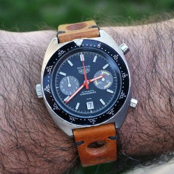 womw:  Todays combo…..this new to me Strap