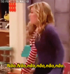 ''JÁ ARRUMOU SEU QUARTO ?'' ''JÁ'' ''ENTÃO VOU IR AI OLHAR'' 