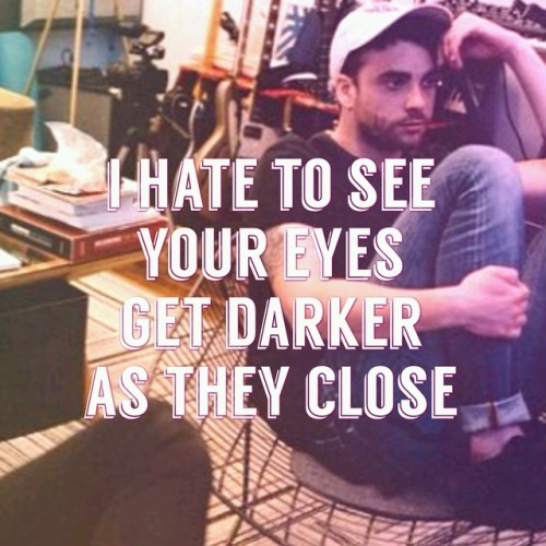 imdowndownbutdefinetlynotout:Paramore - Hate To See Your Heartbreak  (2013) // Rose Colored Boy (2017)